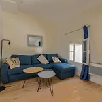 122 Suite Joy